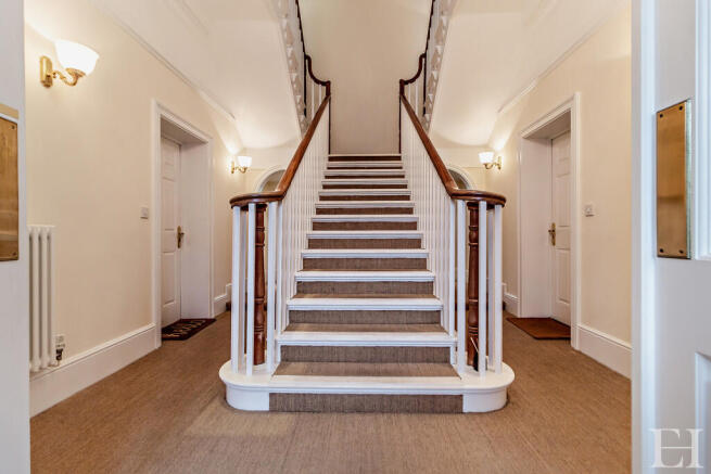 8634016-interior1...