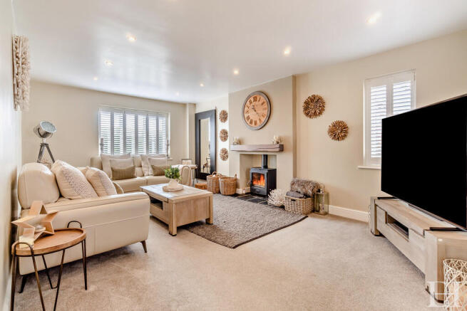 8643139-interiorW...