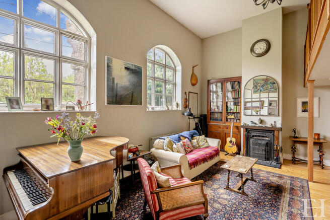 8642411-interiorW...