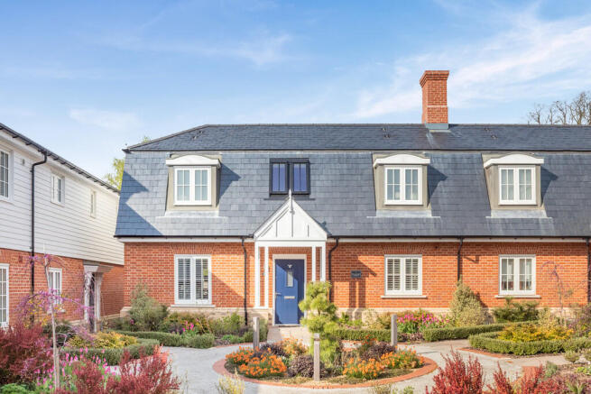 8643938-exterior1...