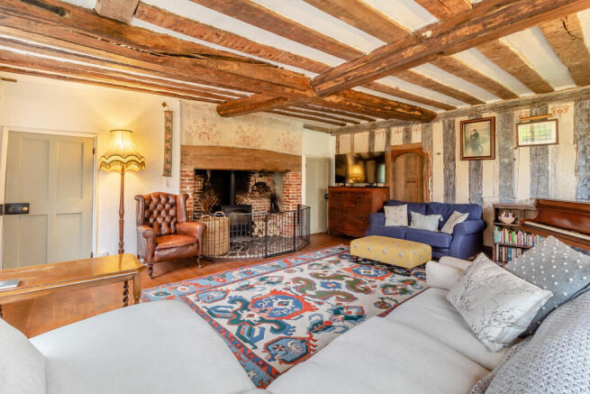 8594344-interior1...