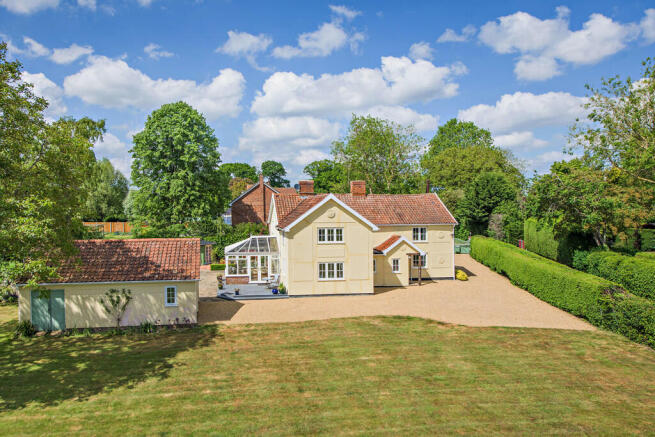 8647829-exterior2...