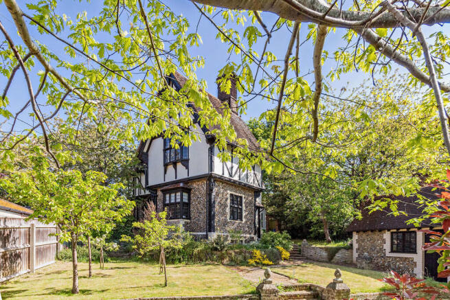 8646346-exterior1...