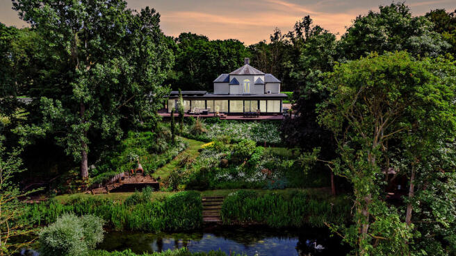 8649216-exterior0...