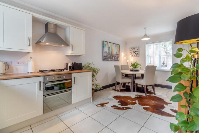 8659646-interior0...