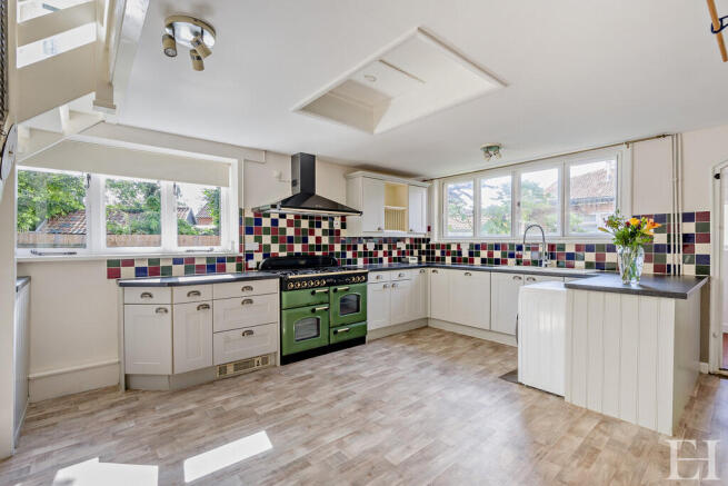8659306-interiorW...