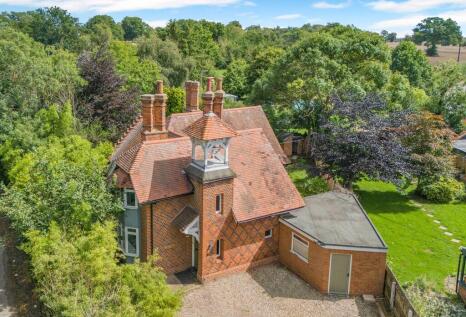 Main Road, Little Glemham, Woodbridge, IP13 0BA