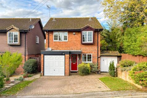 Hardwicke Place, London Colney, St. Albans, Hertfordshire, AL2