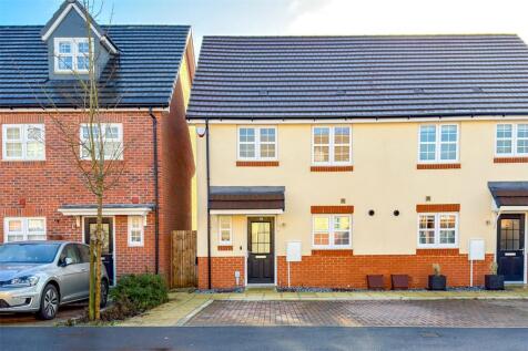 Baines Drive, Bricket Wood, St. Albans, Hertfordshire, AL2