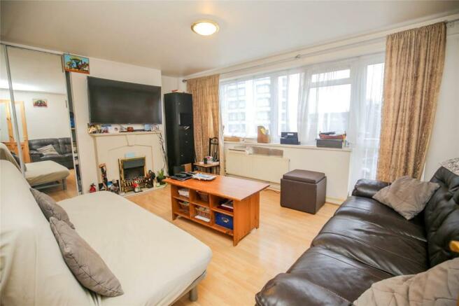 2 Bedroom Apartment For Sale In Regina Road London Se25 Se25