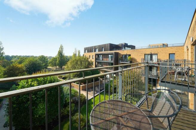 Balcony - Johnson Court, Kidbrooke Village - Prope