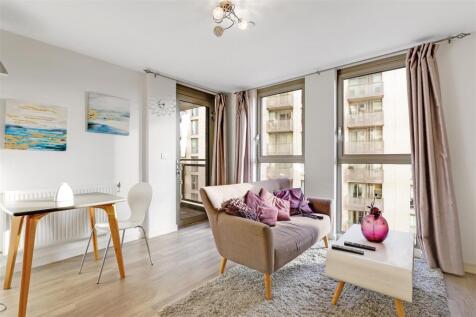 Roma Corte, Lewisham, SE13