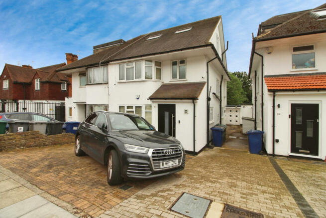 Five Bedroom Semi Detached House To Rent