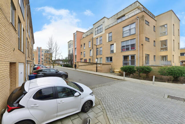 Two Double Bedroom Ground Floor Flat
