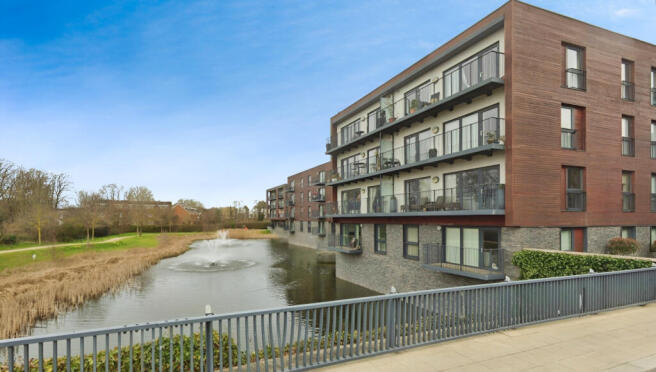 Two Double Bedroom Top Floor Flat To Rent