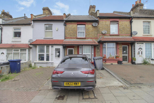 Three Bedroom Terraced House To Let