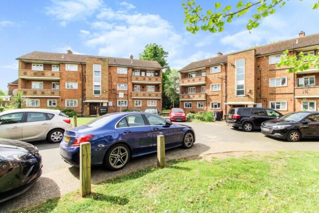 Two Double Bedroom 1st Floor Flat For Sale