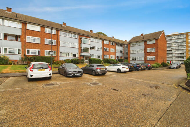 Two Double Bedroom Ground Floor Flat To Rent