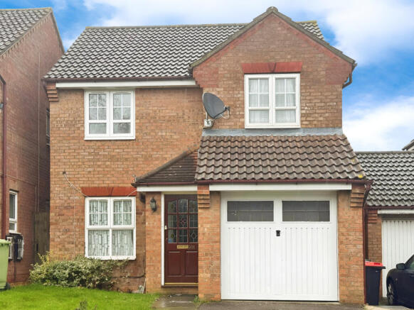 Three Double Bedroom Detached House To Rent