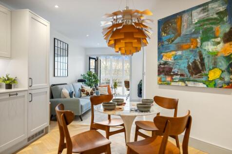 Park Avenue, Clifton Mansions, NW2