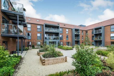 Wayfarer Place, The Dean, Alresford, SO24 9FT