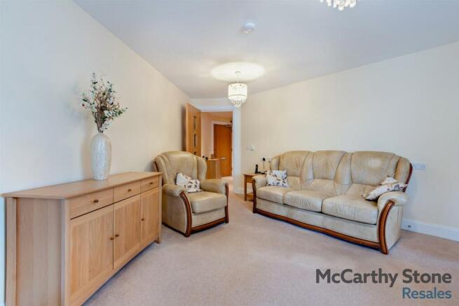 8627822-interior16-800.jpg