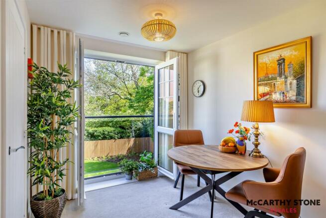 8598437-interior20-800.jpg