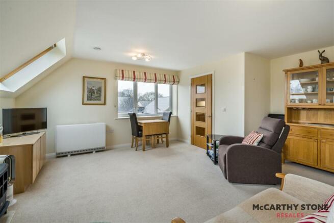 8627535-interior05.jpg