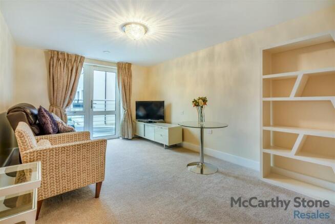 8630798-interior04.jpg