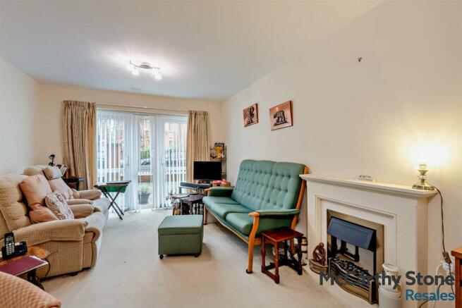 8631801-interior02-800.jpg