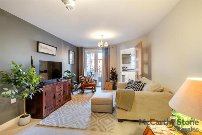 8632207-interior09.jpg