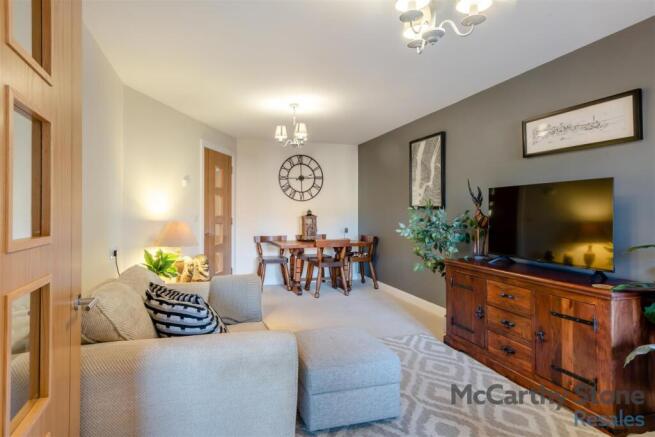 8632207-interior12.jpg