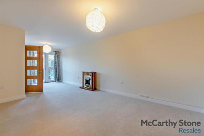 8633304-interior11-800.jpg