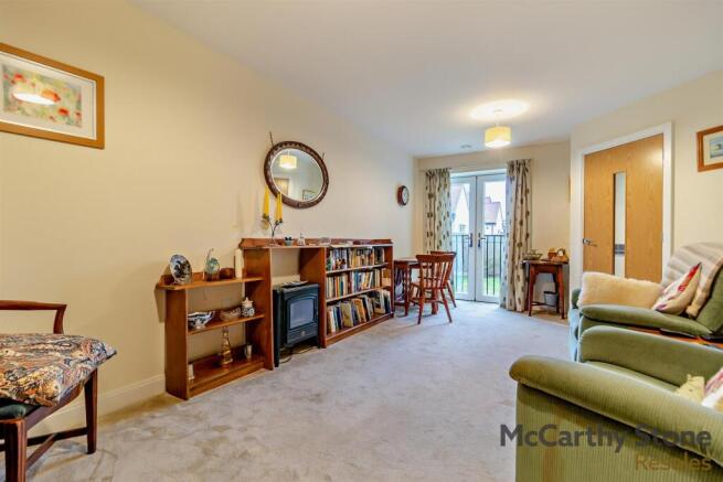 8633739-interior02-800.jpg