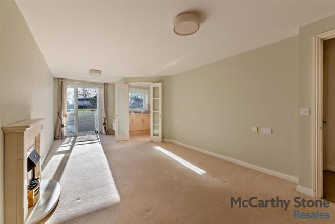 8635070-interior02-800.jpg
