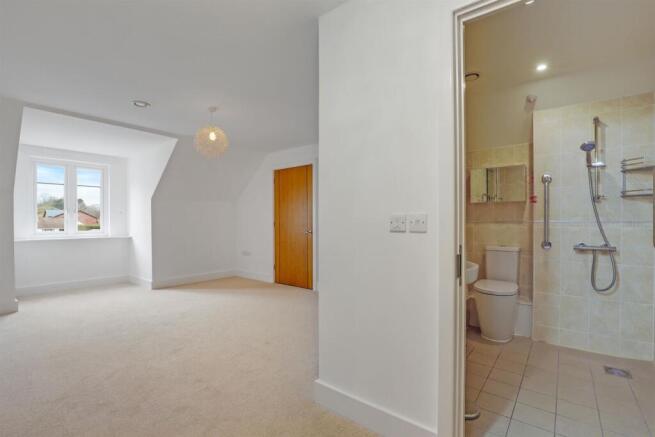 01-2d52JHMCSR - 20 Yew Tree Court - 1-medium.jpg
