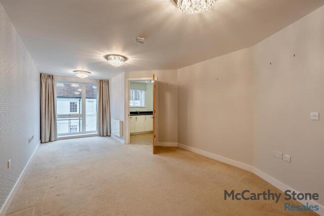 8636511-interior04-800.jpg