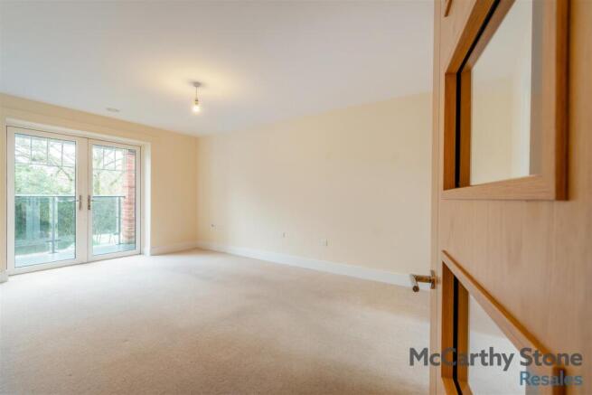 8636704-interior13.jpg