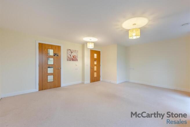8635986-interior19.jpg