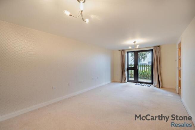 Living Room: