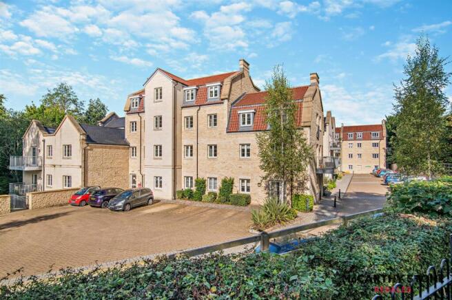 Lambrook Court