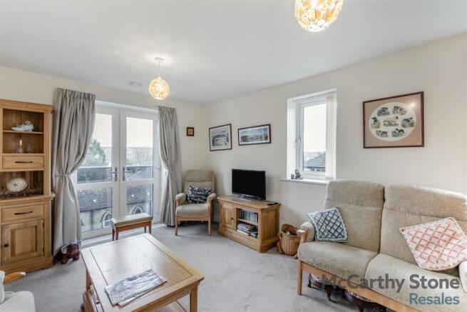 8637742-interior14.jpg