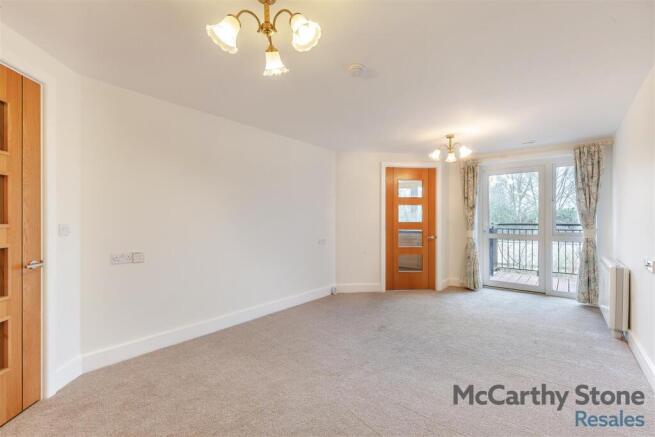 8637548-interior06.jpg