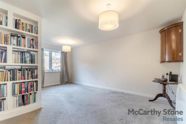 8638130-interior06.jpg