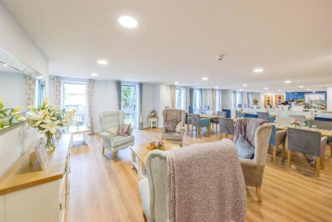 Homeowners Lounge..jpg