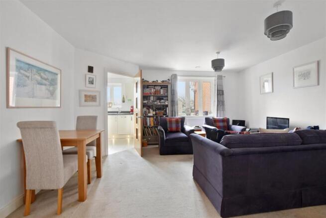 13-7b9aGCMCS - 22 Mountbatten House - Reception -O