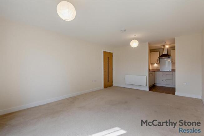 8641950-interior16-800.jpg