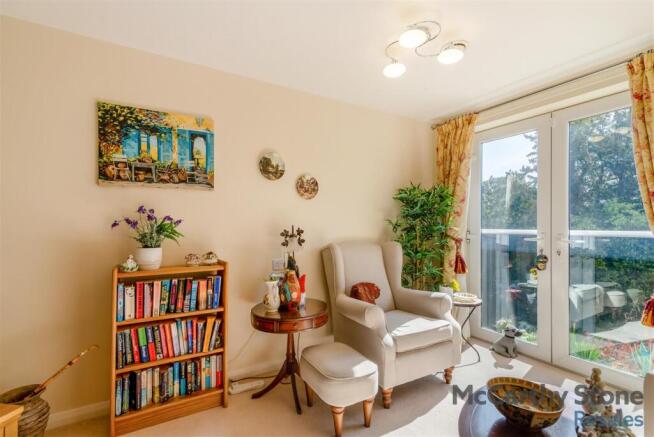 8643282-interior03.jpg