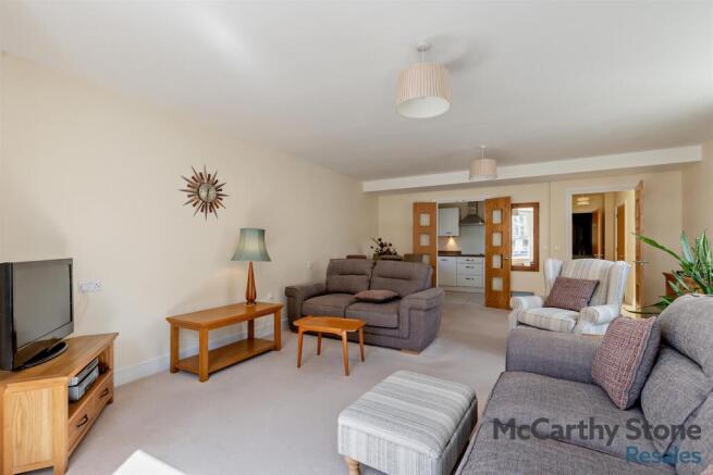 8644403-interior04-800.jpg