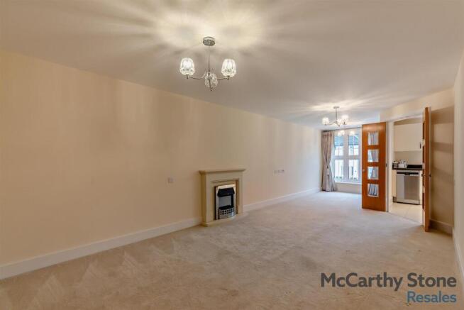 8644941-interior10-800.jpg